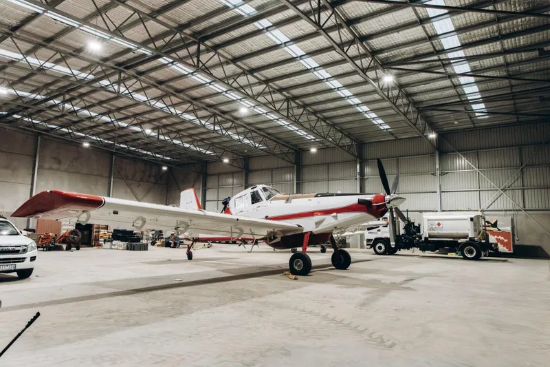 Field Air aircraft hangar